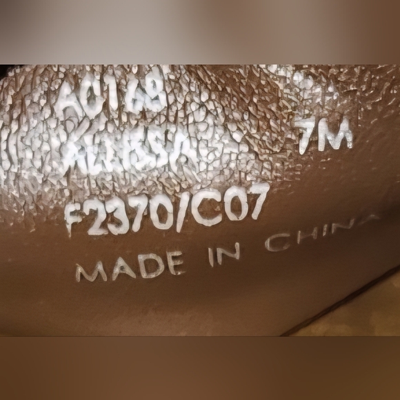 Coach Allissa Wooden Denim Patchwork Kitten Heel Size 7 - Picture 12 of 12